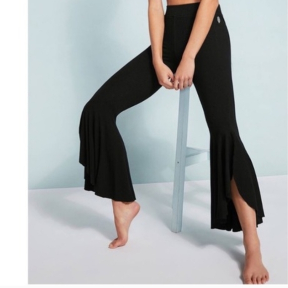 Free People Pants - Free People Movement Low and Flow Flared Ribbed Legging Yoga Pant Small